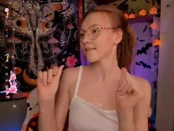 Freechat lyra_thenymph on Chaturbate