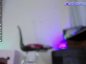 Freechat martiina_0 on Chaturbate