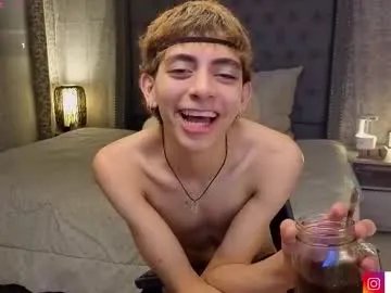 Freechat matty_spark on Chaturbate