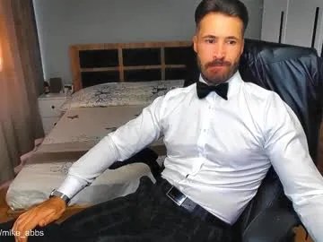 Freechat mikestrip on Chaturbate