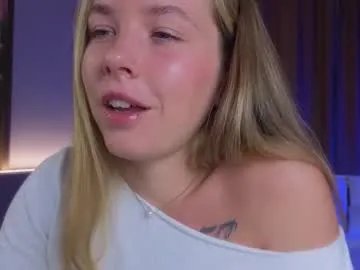 Freechat milly_shy on Chaturbate