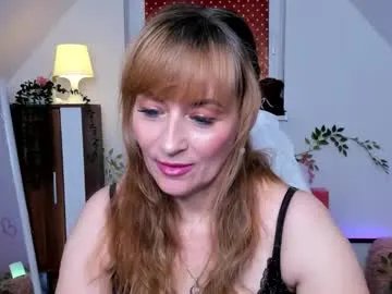 Freechat naughtymilane on Chaturbate