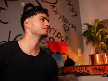 Freechat noha_miler on Chaturbate