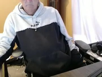 Freechat olderandwiser on Chaturbate