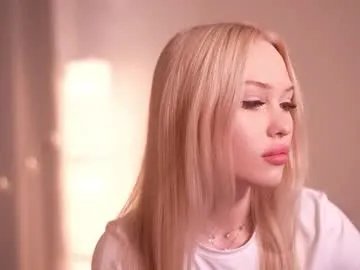 Freechat party_4_u on Chaturbate