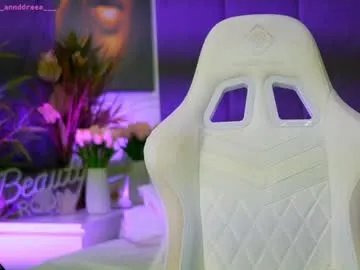 Freechat perfectt33n on Chaturbate