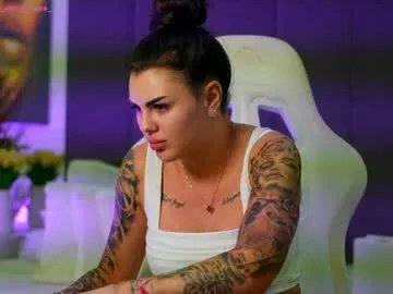 Freechat perfectt33n on Chaturbate