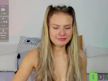 Freechat princessmariana25 on Chaturbate