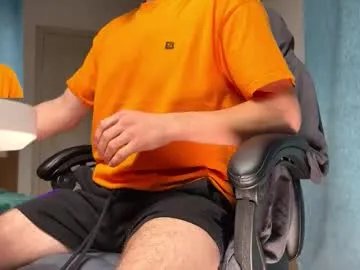 Freechat rainbow_farmer_james on Chaturbate