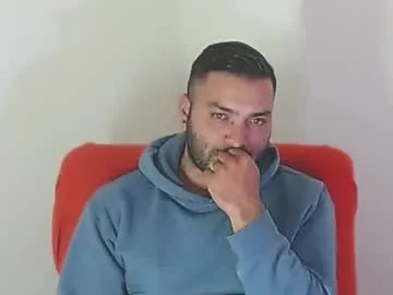 Freechat robert_leroy on Chaturbate