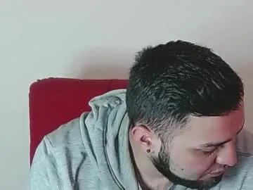 Freechat robert_leroy on Chaturbate