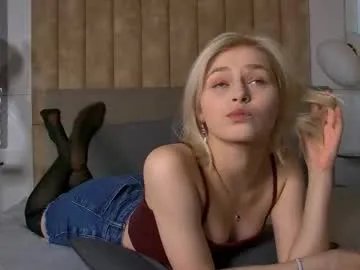 Group sandyshayes on Chaturbate