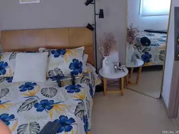 Private sarah_rayy on Chaturbate