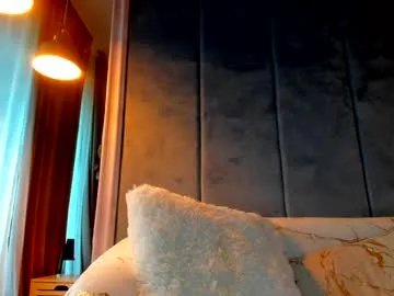 Freechat sassyt33n on Chaturbate