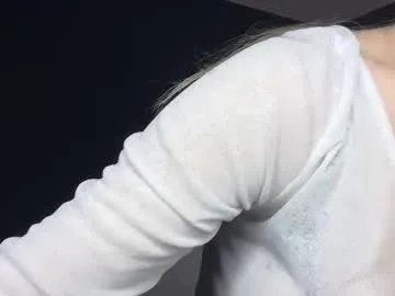 Freechat skyeveil on Chaturbate