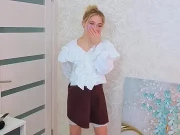 Freechat smile_with_nicole on Chaturbate