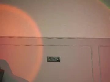 Freechat superhot2cb on Chaturbate