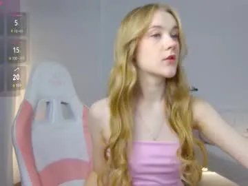 Freechat suzipons on Chaturbate