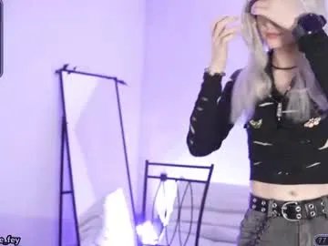 Freechat sylvie_fey on Chaturbate