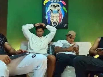 Freechat the_golden_boys on Chaturbate