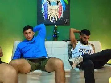 Freechat the_golden_boys on Chaturbate