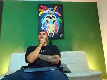 Freechat the_golden_boys on Chaturbate