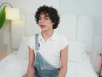 Private timmyshy on Chaturbate