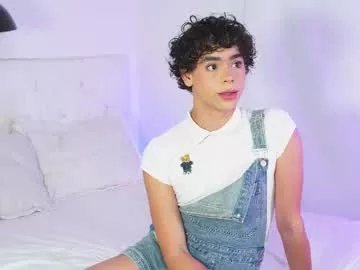 Private timmyshy on Chaturbate