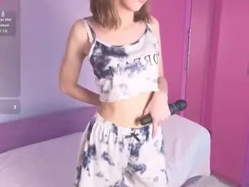 Freechat tiny_lilyy on Chaturbate