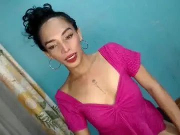 Freechat uncut_queen on Chaturbate