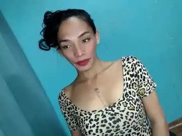 Freechat uncut_queen on Chaturbate