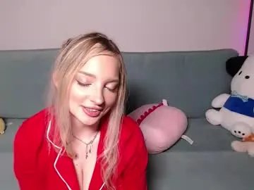 Freechat vivianwinters on Chaturbate