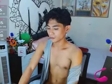Freechat wildesttwinky on Chaturbate