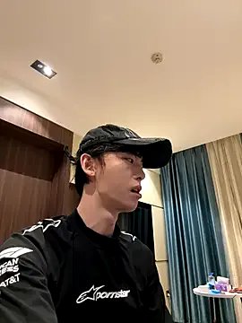 Freechat 1a1a1alll on StripChat