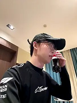 Freechat 1a1a1alll on StripChat