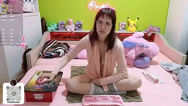 Freechat _HeraLuna_ on StripChat