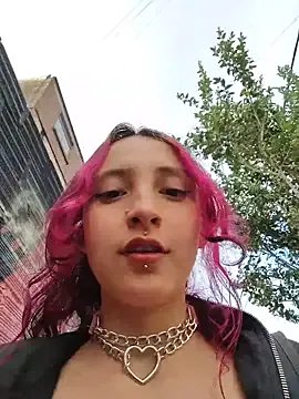 Freechat _Laary_Lily on StripChat