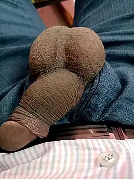 Freechat adicma123 on StripChat