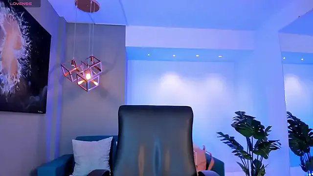 Private AidaJones on StripChat