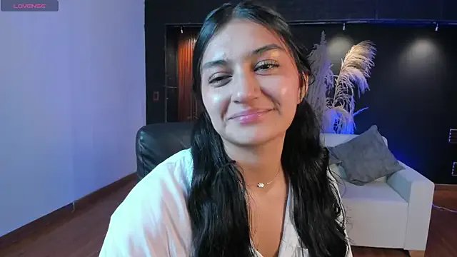 Private AidaJones on StripChat