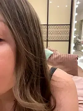 Private AnnaBri on StripChat