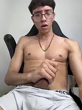 Freechat arthurdavies on StripChat