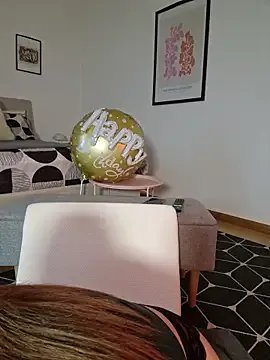 Freechat AryaSummersReal on StripChat