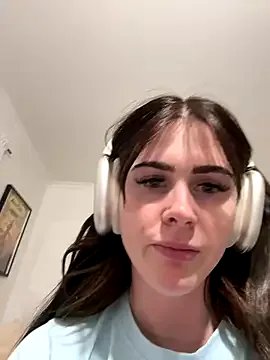 Freechat aus_queen on StripChat