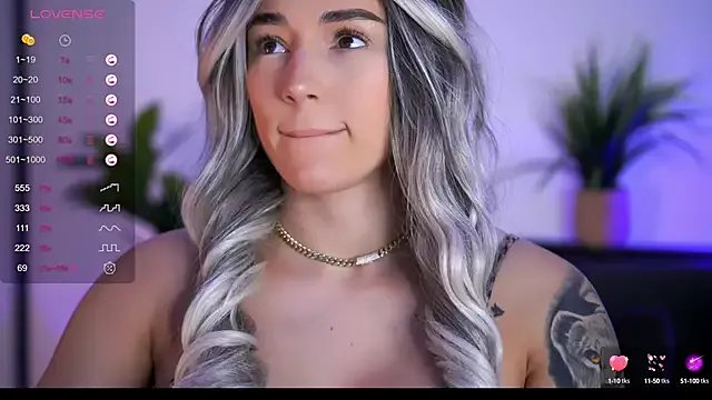 Freechat BabbyAisha on StripChat