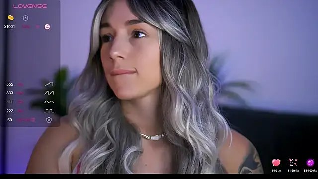 Freechat BabbyAisha on StripChat