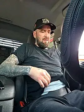 Freechat Beardedtattood on StripChat