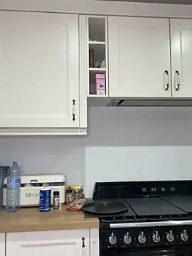 Freechat carlaaa on StripChat