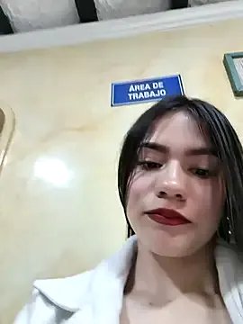 Freechat CHARLOTTE__05 on StripChat