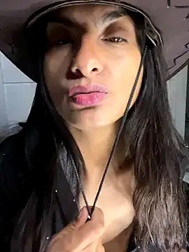 Freechat chicachocolate01 on StripChat